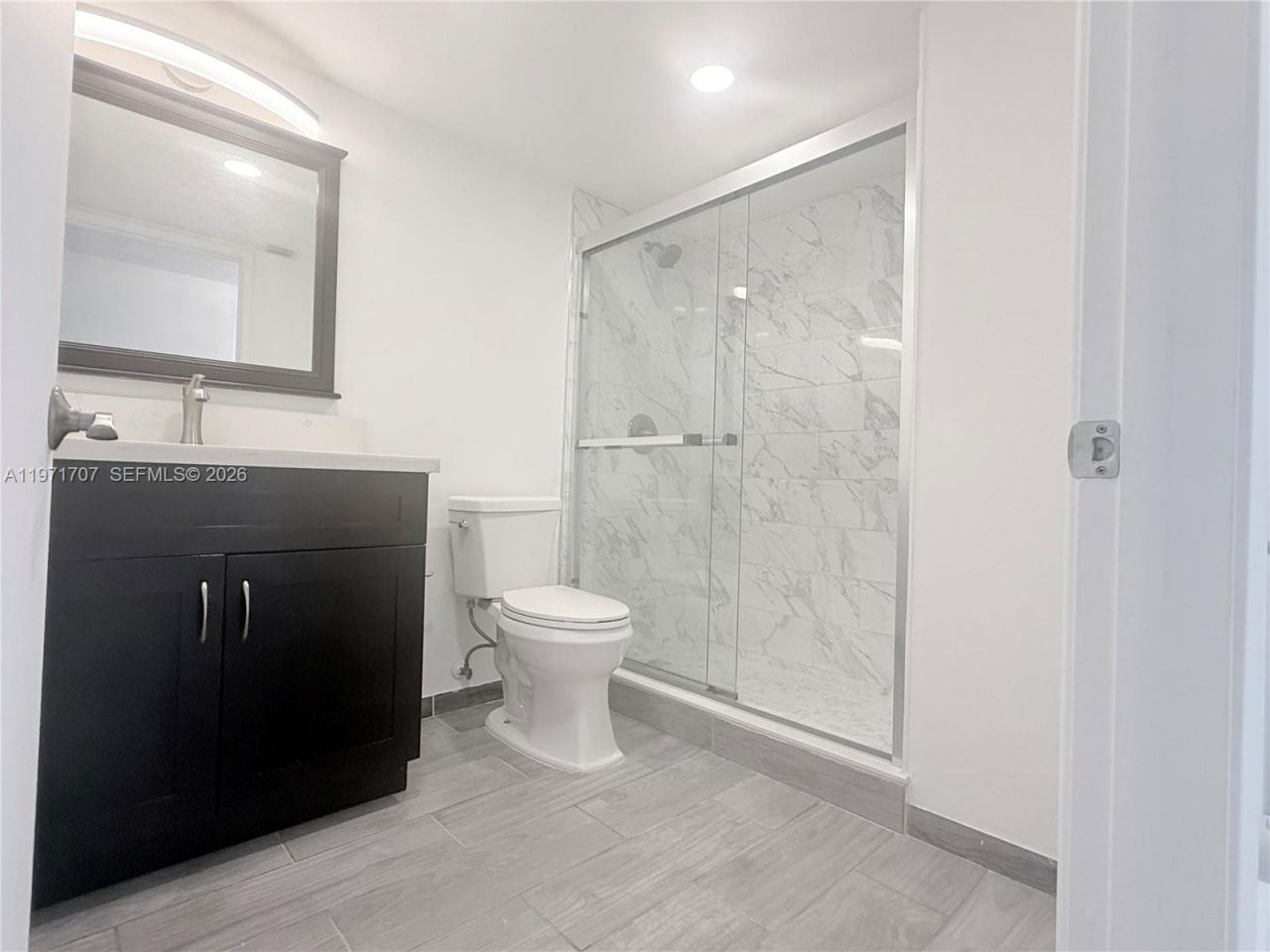 6155 NW 186th St, Unit 308, Hialeah, FL 33015 Photo