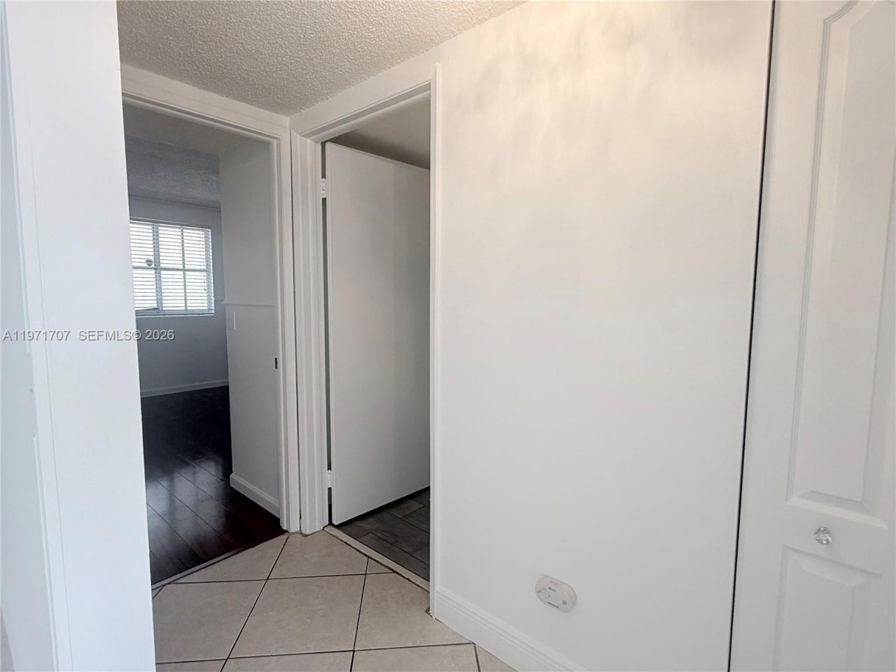 6155 NW 186th St, Unit 308, Hialeah, FL 33015 Photo