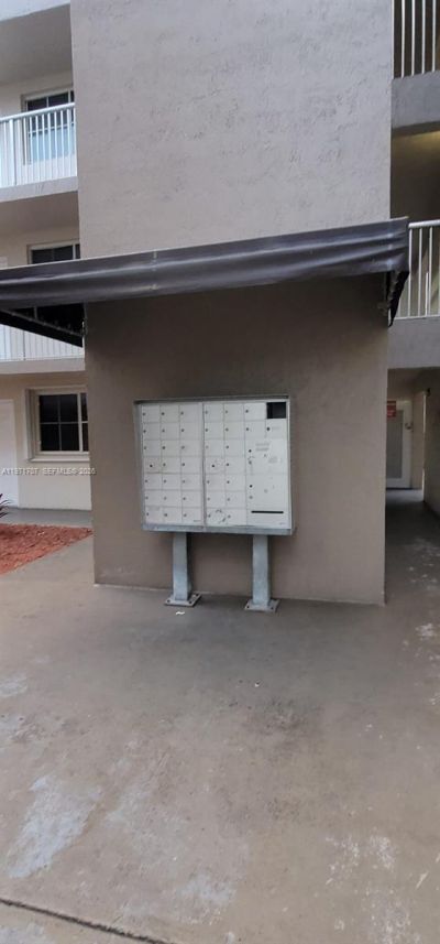6155 NW 186th St, Unit 308, Hialeah, FL 33015 Photo