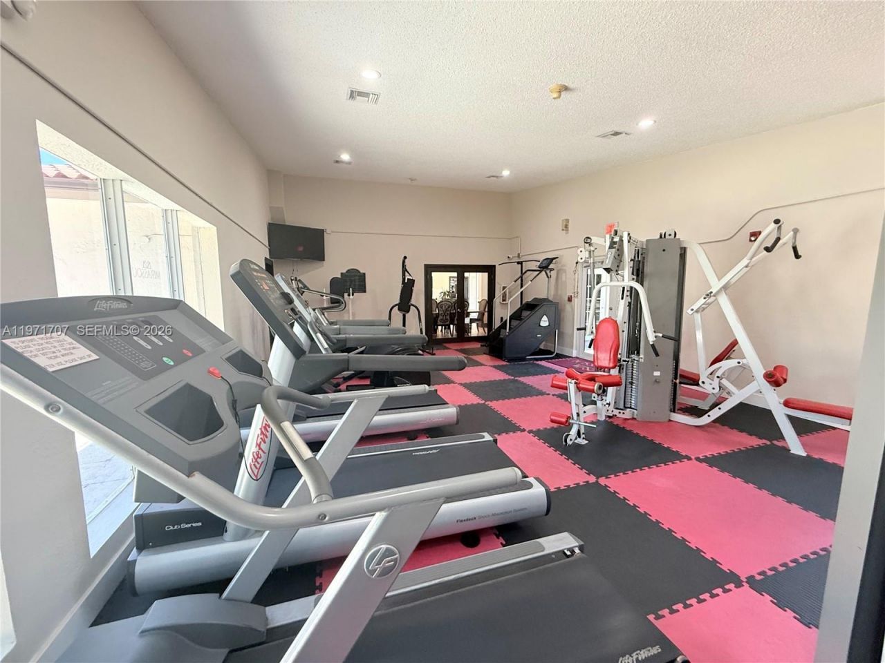 6155 NW 186th St, Unit 308, Hialeah, FL 33015 Photo