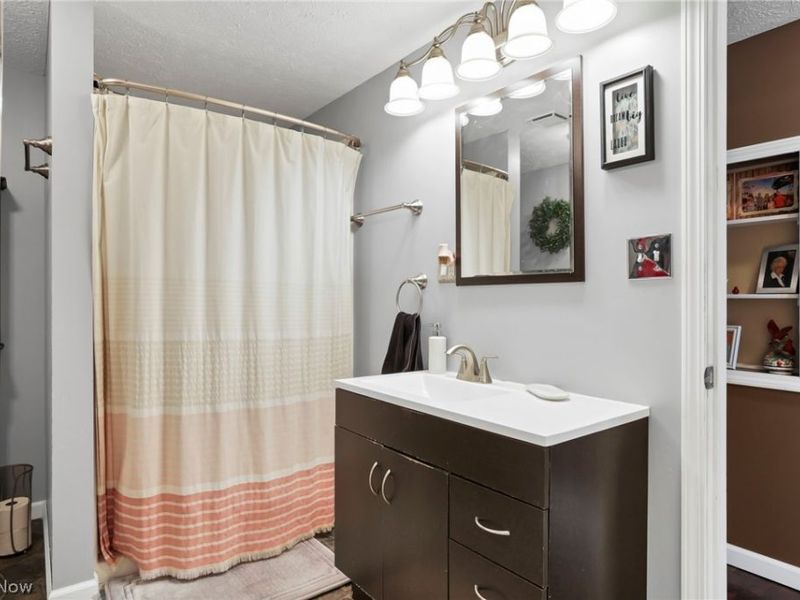 66821 BARRETT HILL, Cambridge, OH 43725 Photo 11