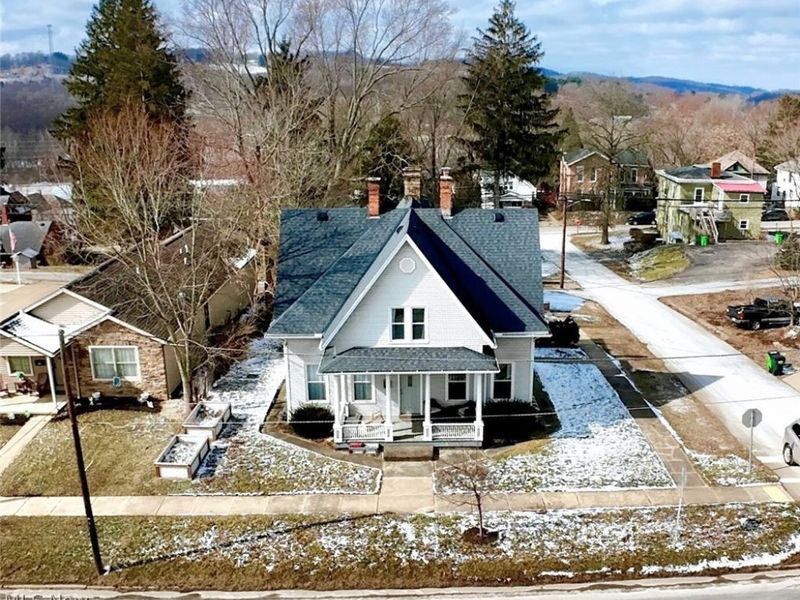 216 S Clay Street, Millersburg, OH 44654 Photo 3