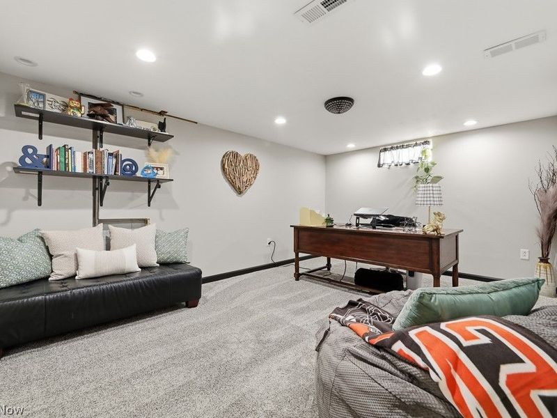 2625 Belleflower Drive, Alliance, OH 44601 Photo 39