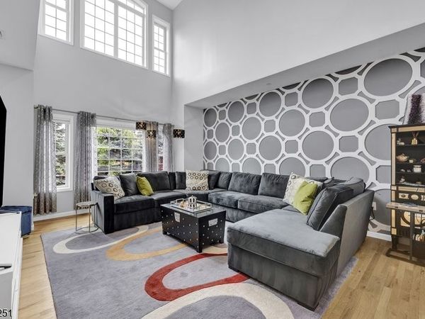 16 Main St, Sparta, NJ 07871