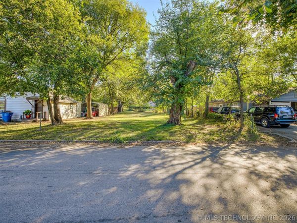 1315 N Saint Louis Avenue , Tulsa, OK 74106