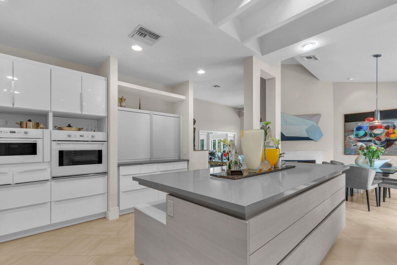 3146 N Miro Drive N, Palm Beach Gardens, FL 33410 Photo