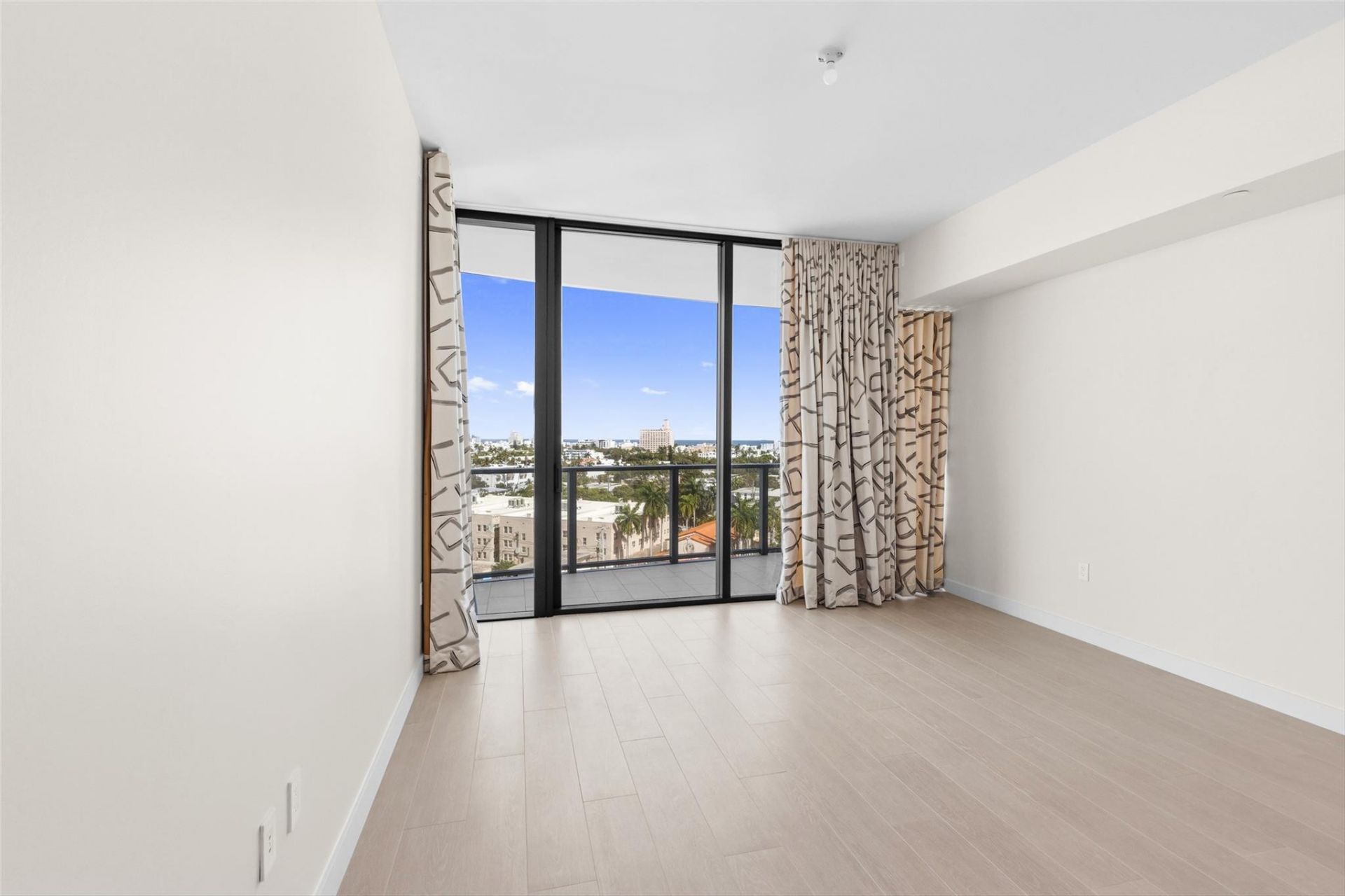 500 Alton Rd, Unit 1006, Miami Beach, FL 33139 Photo