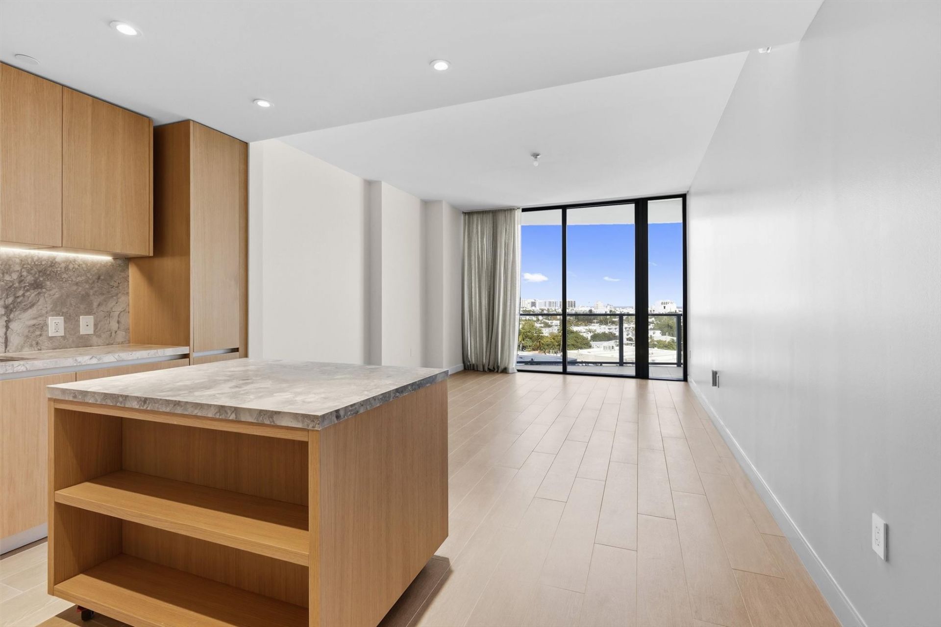 500 Alton Rd, Unit 1006, Miami Beach, FL 33139 Photo