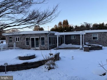 352 CONCORD ROAD, GLEN MILLS, PA 19342