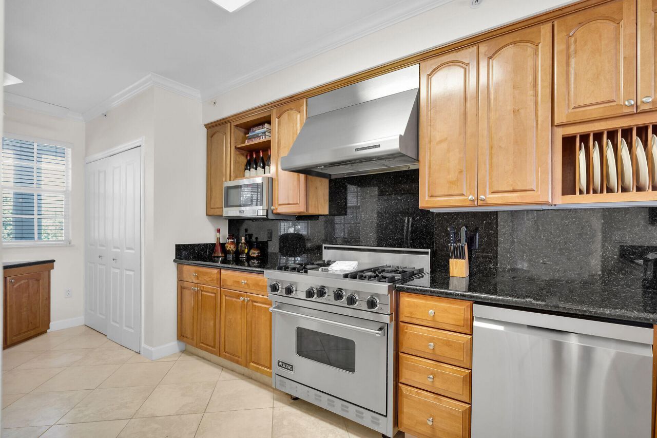 101 Gulfview Drive, Unit 116D &, Islamorada, FL 33036 Photo