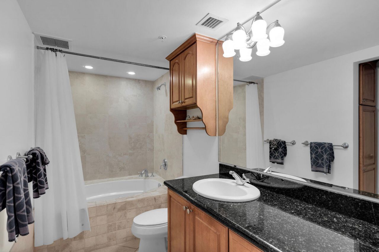 101 Gulfview Drive, Unit 116D &, Islamorada, FL 33036 Photo