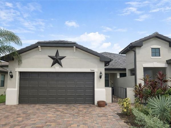 7666 Jacaranda LN, NAPLES, FL 34114