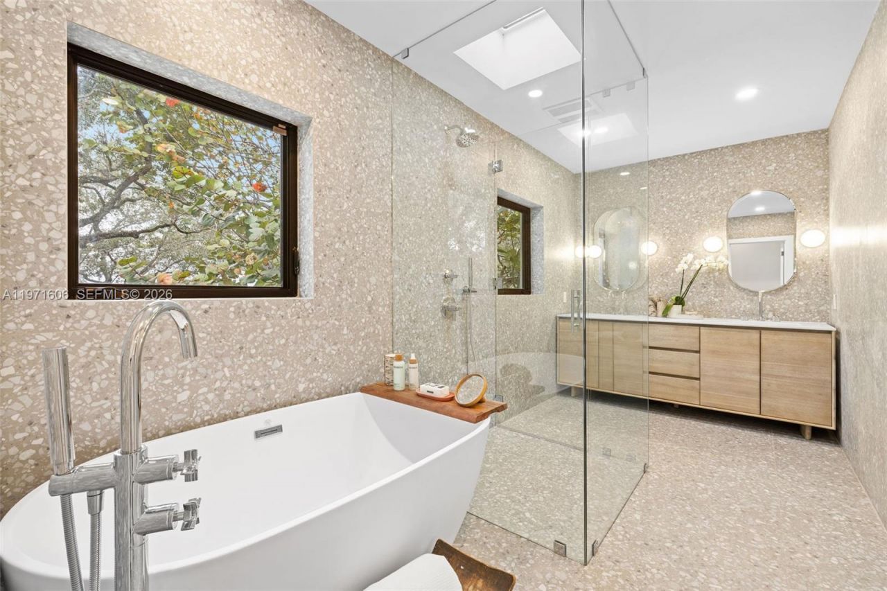 500 NE 96th St , Miami Shores, FL 33138 Photo