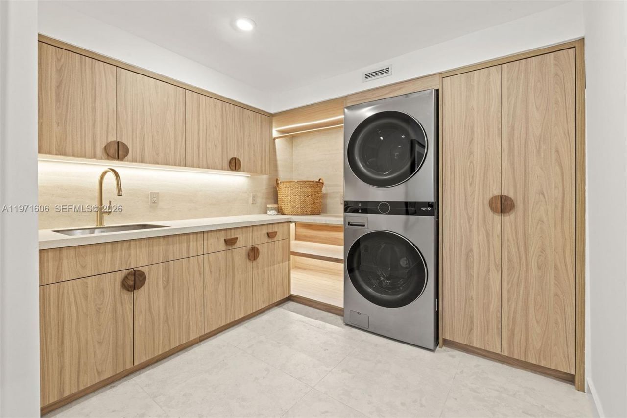 500 NE 96th St , Miami Shores, FL 33138 Photo