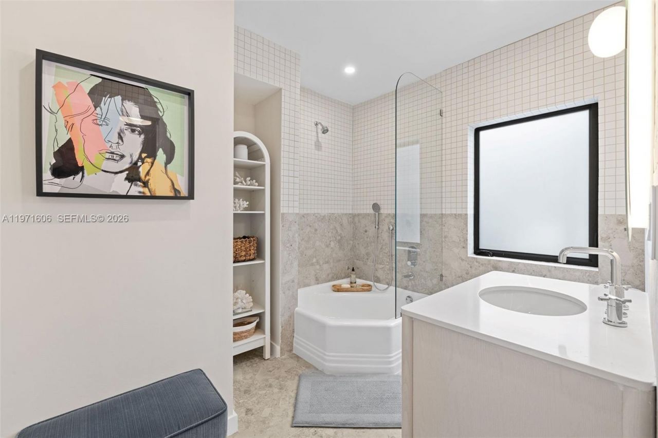 500 NE 96th St , Miami Shores, FL 33138 Photo