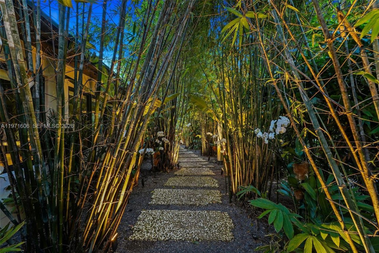 500 NE 96th St , Miami Shores, FL 33138 Photo