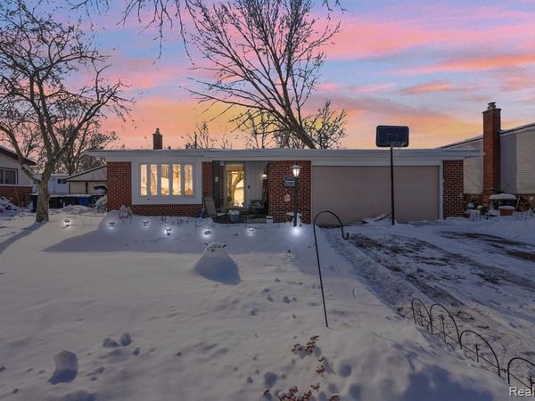 35831 Somerset Street, Westland, MI 48186