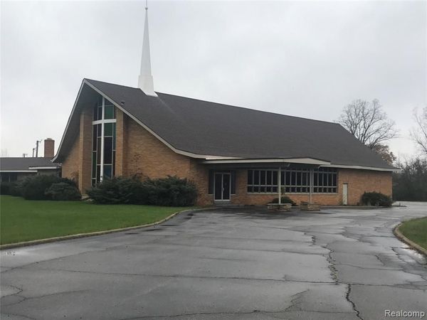 4075 E Atherton Road , Burton, MI 48519