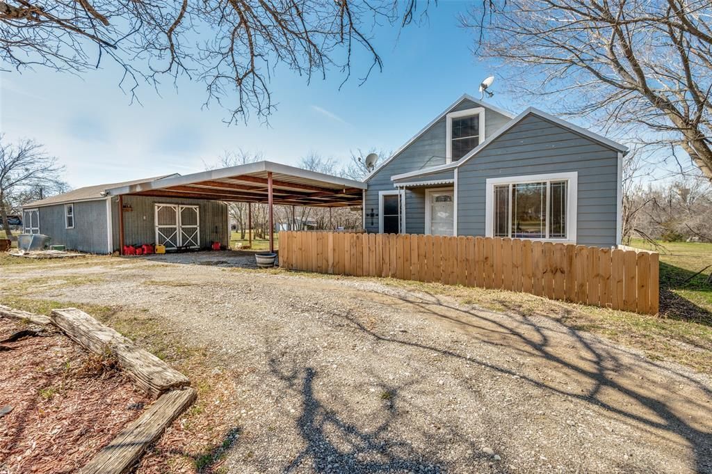 5705 Regalview Drive, Joshua, TX 76058 Main Photo