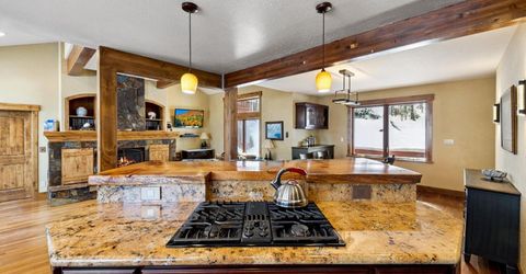 2361 Tolteca Court, South Lake Tahoe, CA 96150 Photo