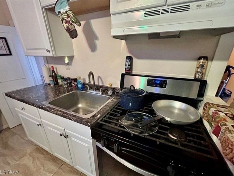 13210 Carrington Avenue, Cleveland, OH 44135 Photo 6