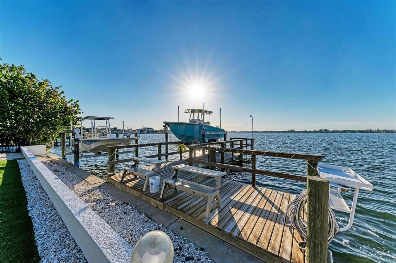 5207 Bay State Road, Palmetto, FL 34221 Photo