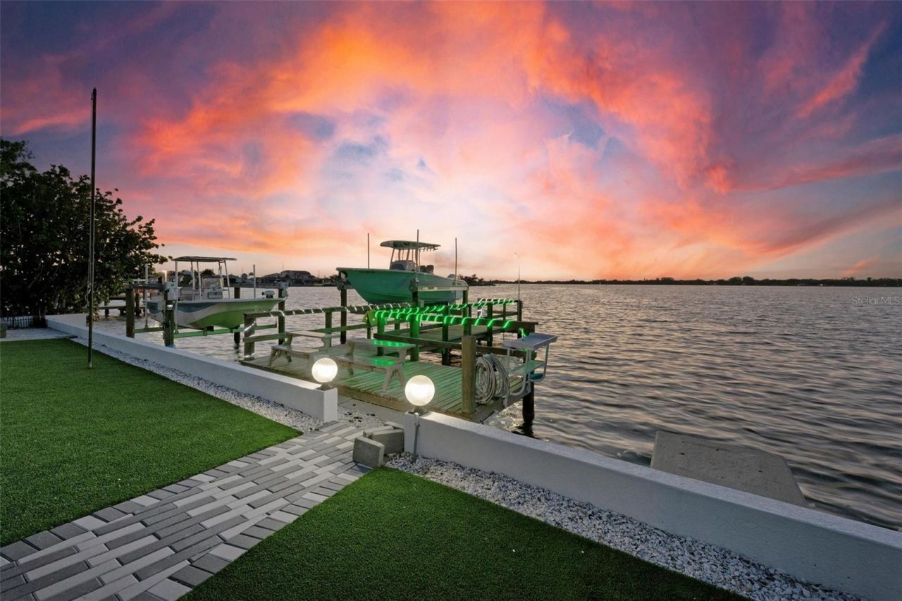 5207 Bay State Road, Palmetto, FL 34221 Photo