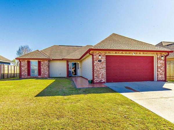 308 Galvez Lane, Houma, LA 70363