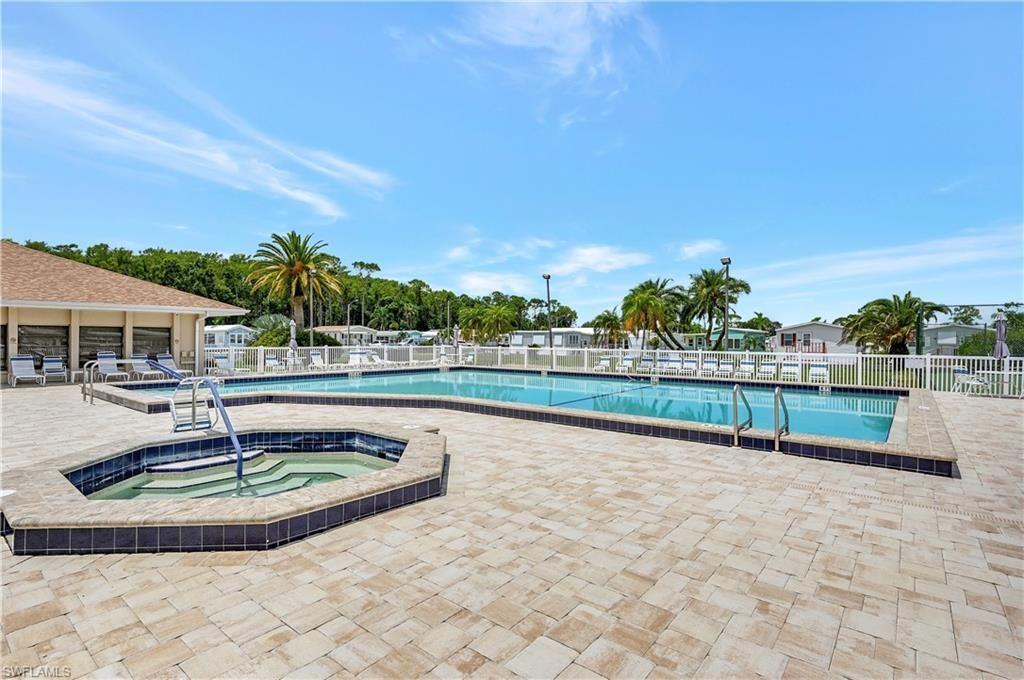 121 Caravan Cir, North Fort Myers, FL 33903 Photo