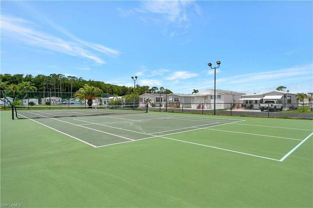 121 Caravan Cir, North Fort Myers, FL 33903 Photo