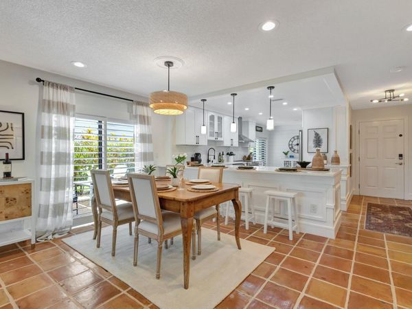 27 Westgate Lane, Unit C, Boynton Beach, FL 33436