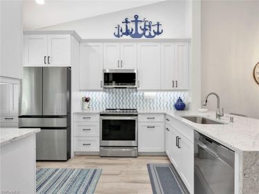 6890 Huntington Lakes CIR , Unit 204, NAPLES, FL 34119