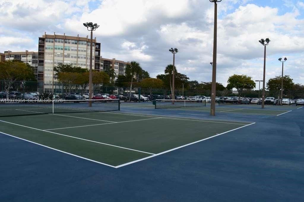 1300 Saint Charles Pl , Unit 617, Pembroke Pines, FL 33026 Photo