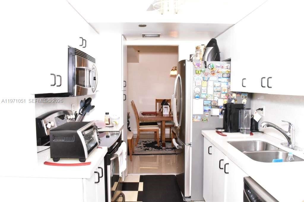 1300 Saint Charles Pl , Unit 617, Pembroke Pines, FL 33026 Photo