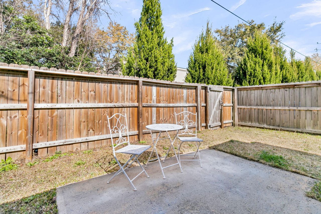 920 Beresford Court Photo 11