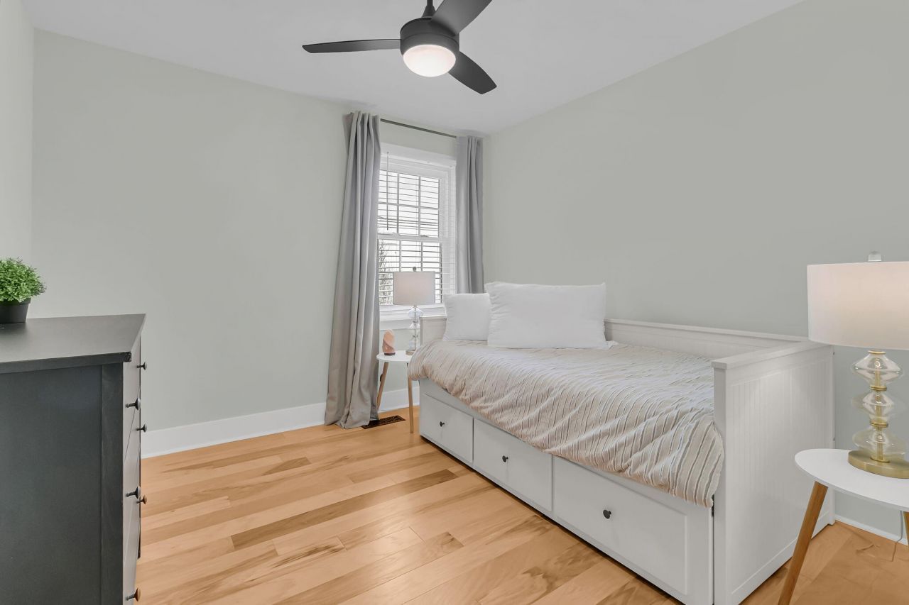 920 Beresford Court Photo 17