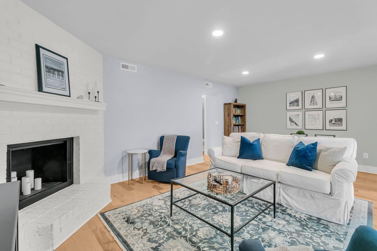 920 Beresford Court Photo 24