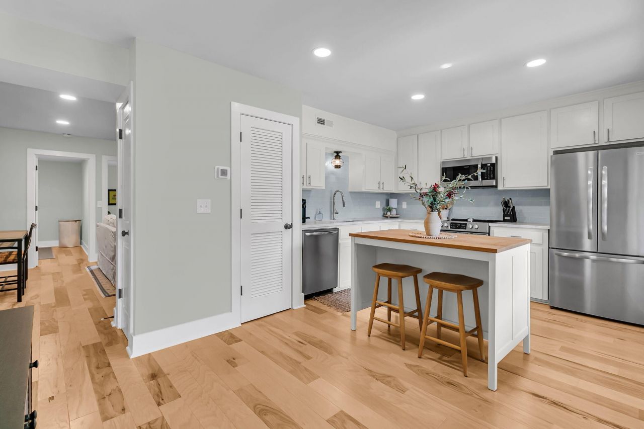 920 Beresford Court Photo 29