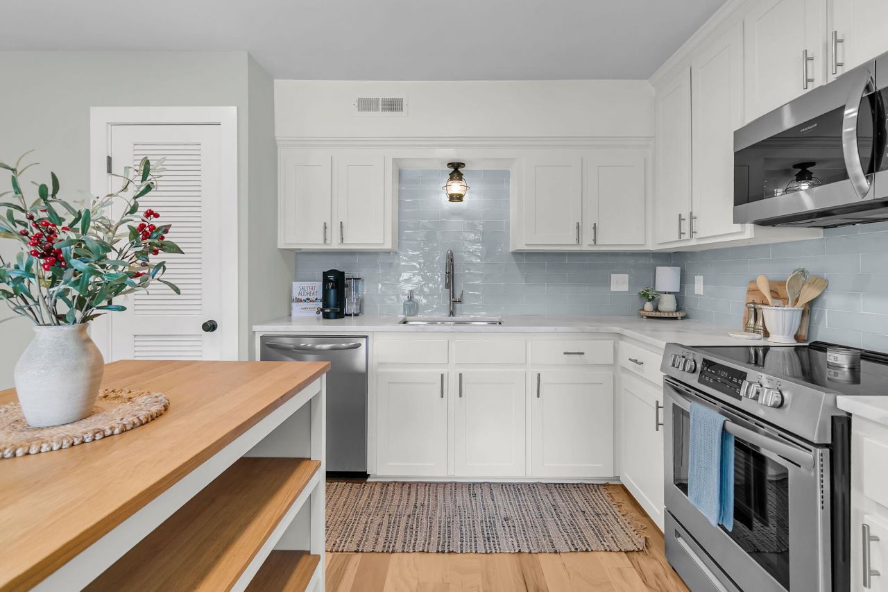 920 Beresford Court Photo 31