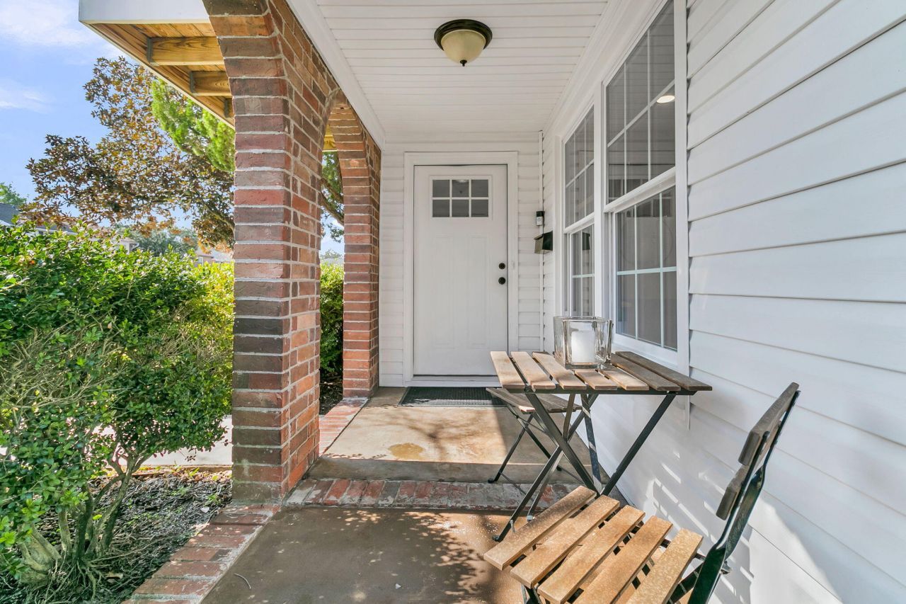 920 Beresford Court Photo 6