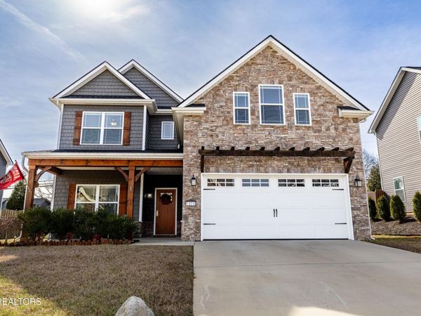 1029 Aspen Glen Drive, Alcoa, TN 37701
