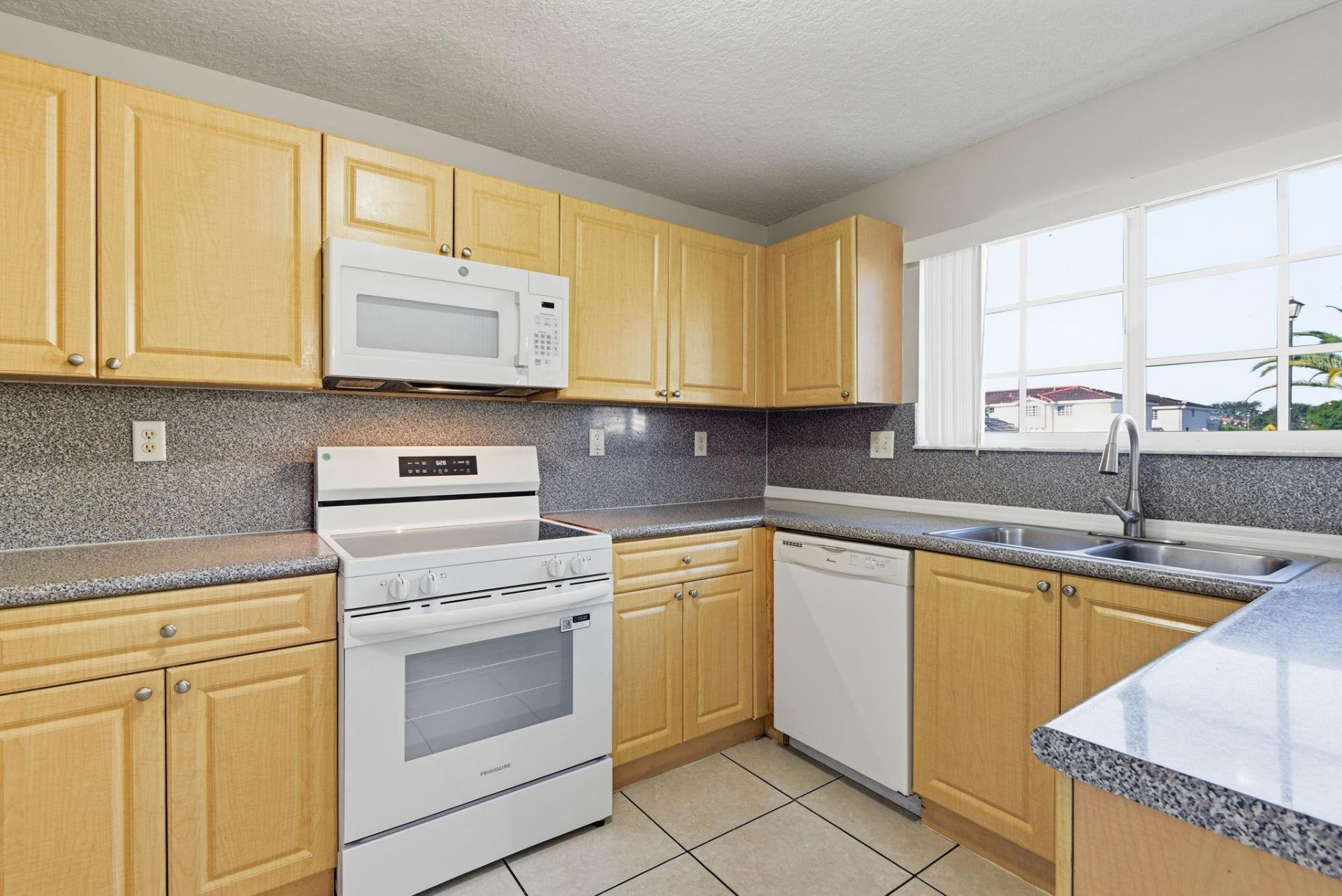 14000 SW 260th Street, Unit 105, Homestead, FL 33032 Photo