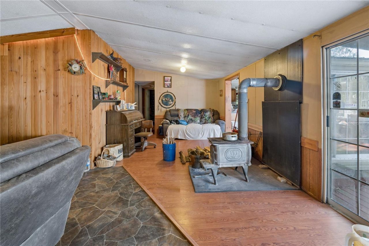 383 NE 355th Avenue, Old Town, FL 32680 Photo