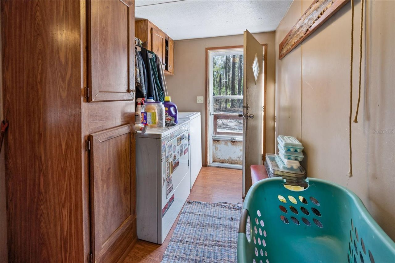 383 NE 355th Avenue, Old Town, FL 32680 Photo