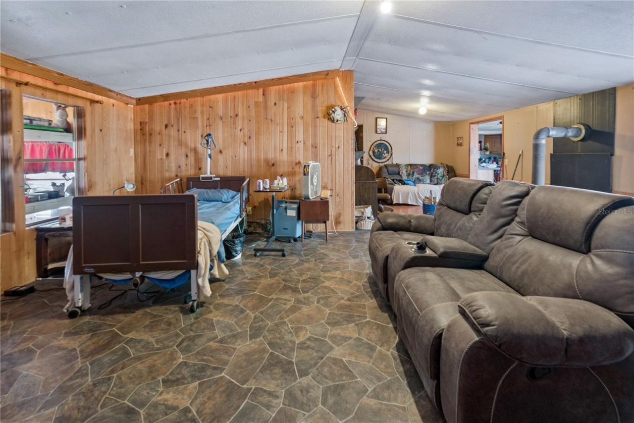 383 NE 355th Avenue, Old Town, FL 32680 Photo