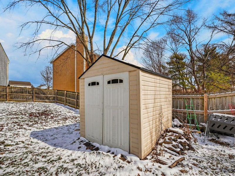 769 Ashford Glen Court, Columbus, OH 43230 Photo 12