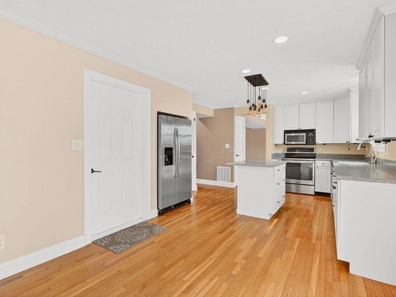 769 Ashford Glen Court, Columbus, OH 43230 Photo 21