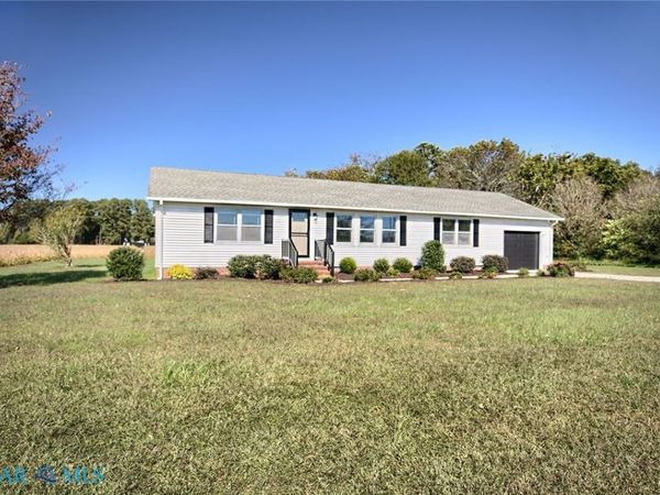 14799 General Puller Highway , Hardyville, VA 23070