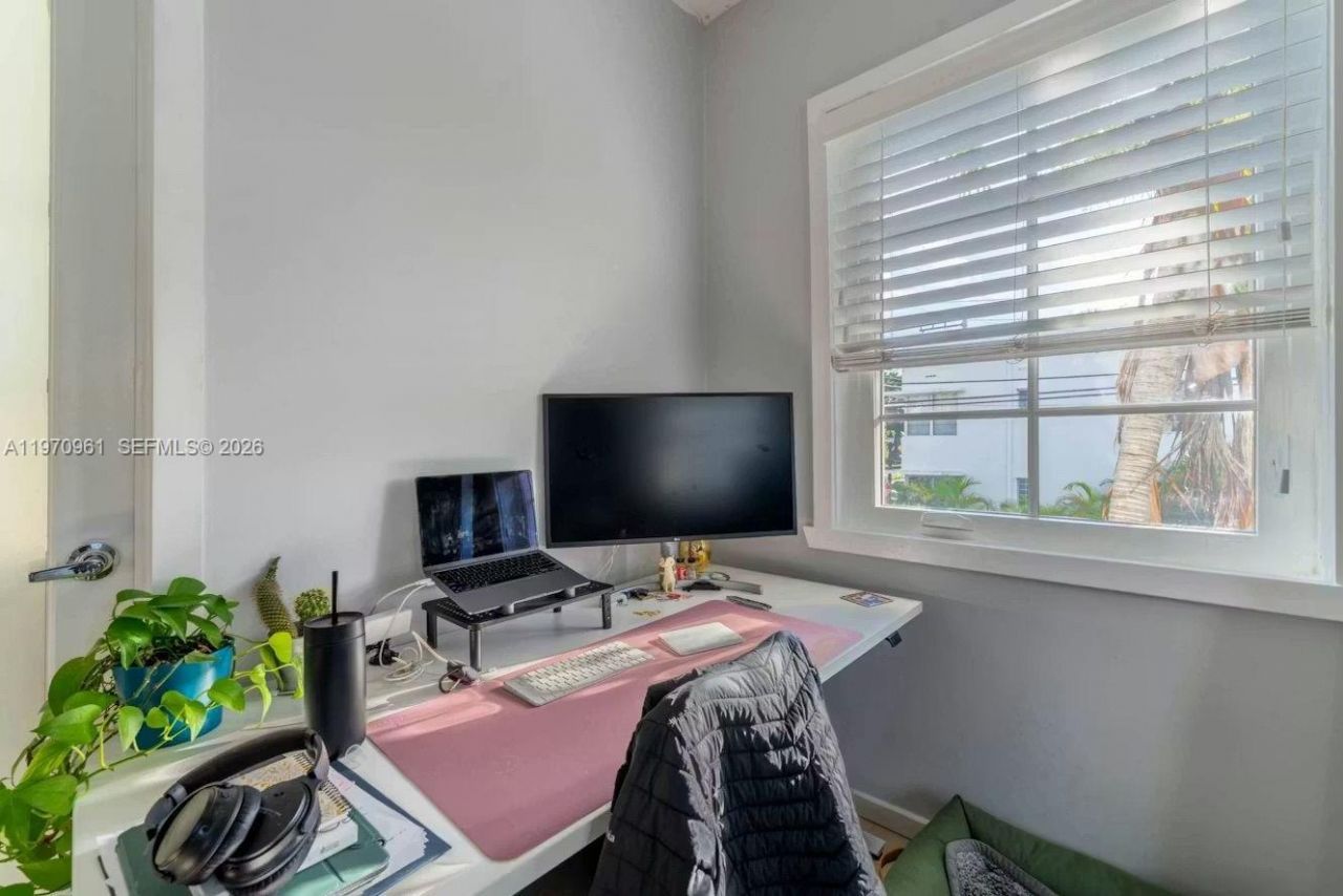 1061 Michigan Ave , Unit 4, Miami Beach, FL 33139 Photo