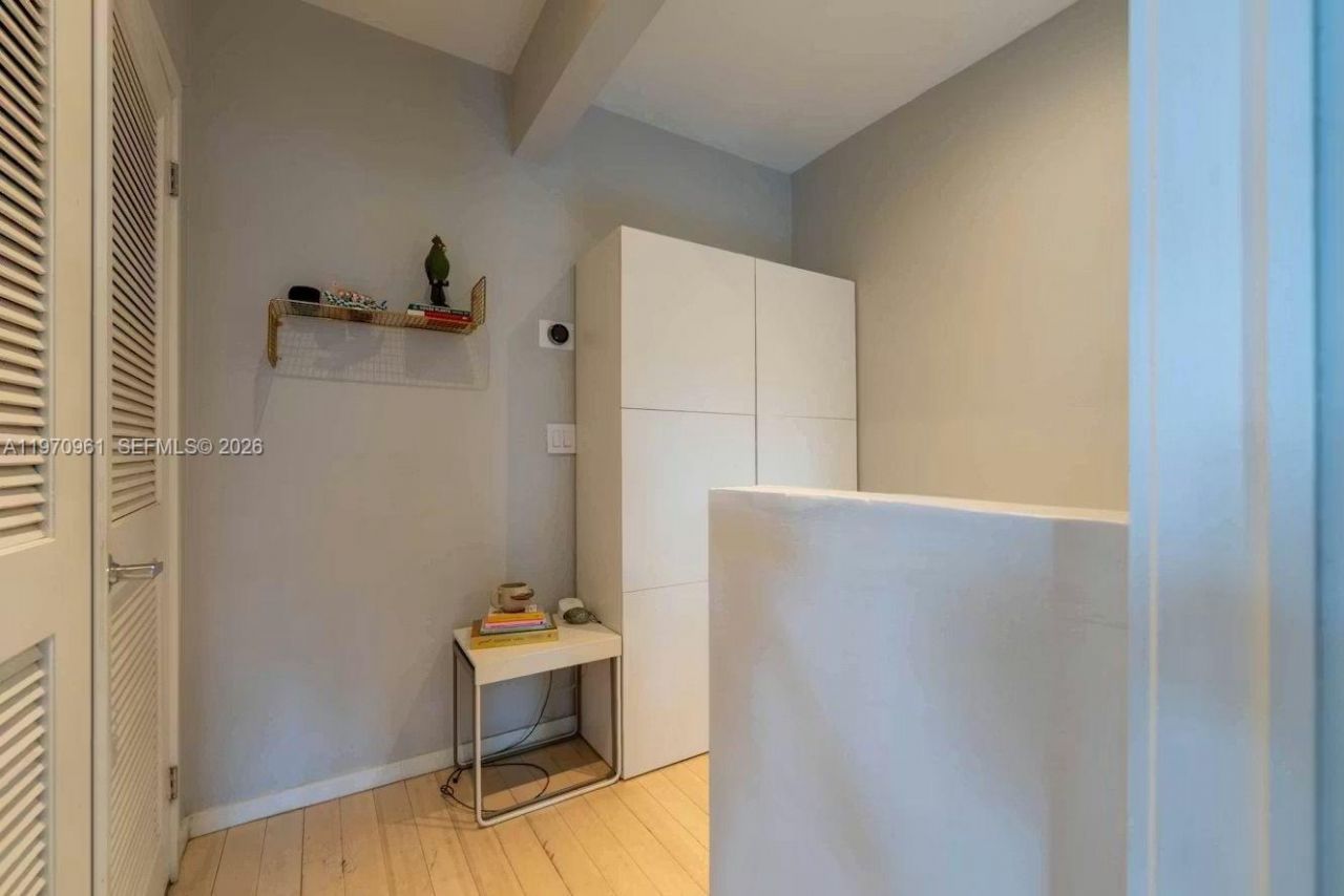 1061 Michigan Ave , Unit 4, Miami Beach, FL 33139 Photo